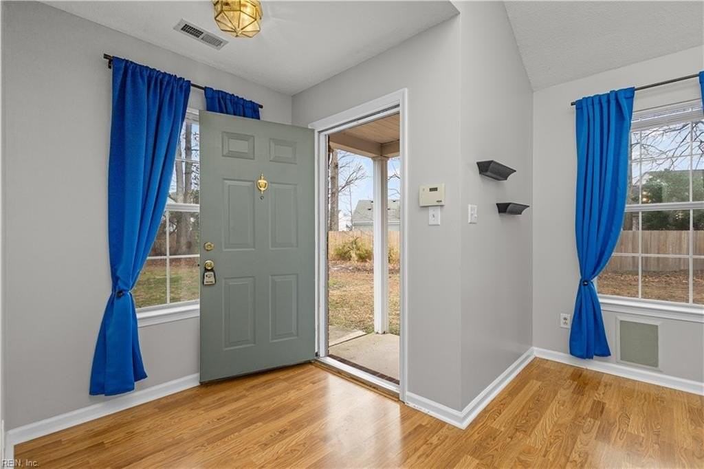 1523 Orchard Grove Dr - Photo 4 of 46