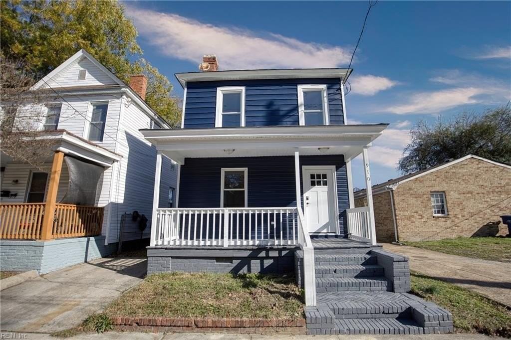 910 Rugby St - Photo 2 of 24