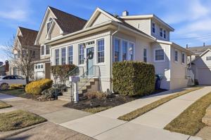 featured image of 115 N Sumner Ave