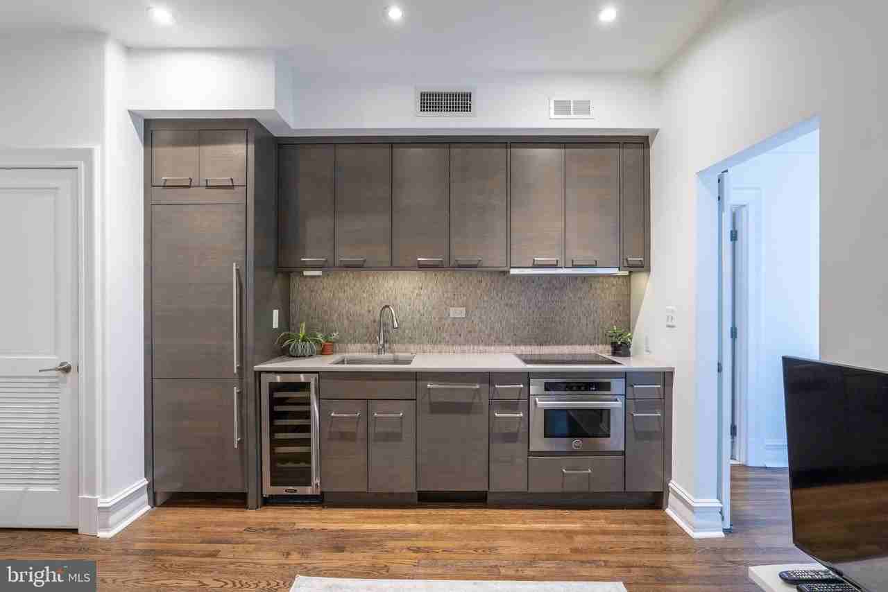 1801 16th St Nw Apt 303 - Photo 6 of 26