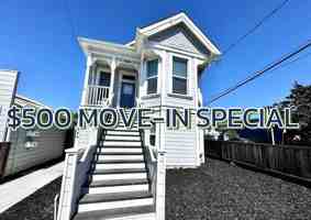 featured image of 2846 E 9th St