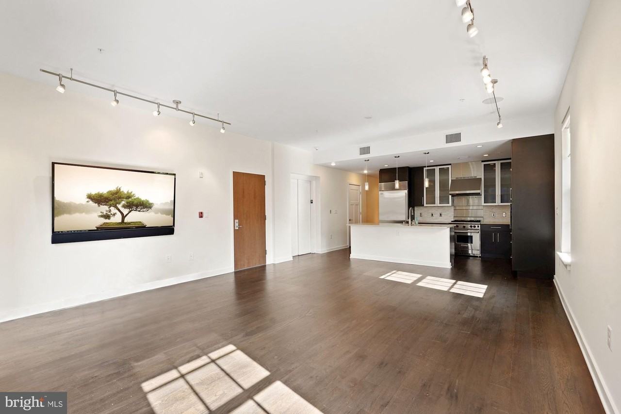 1610 N Queen St Unit 213 - Photo 7 of 17