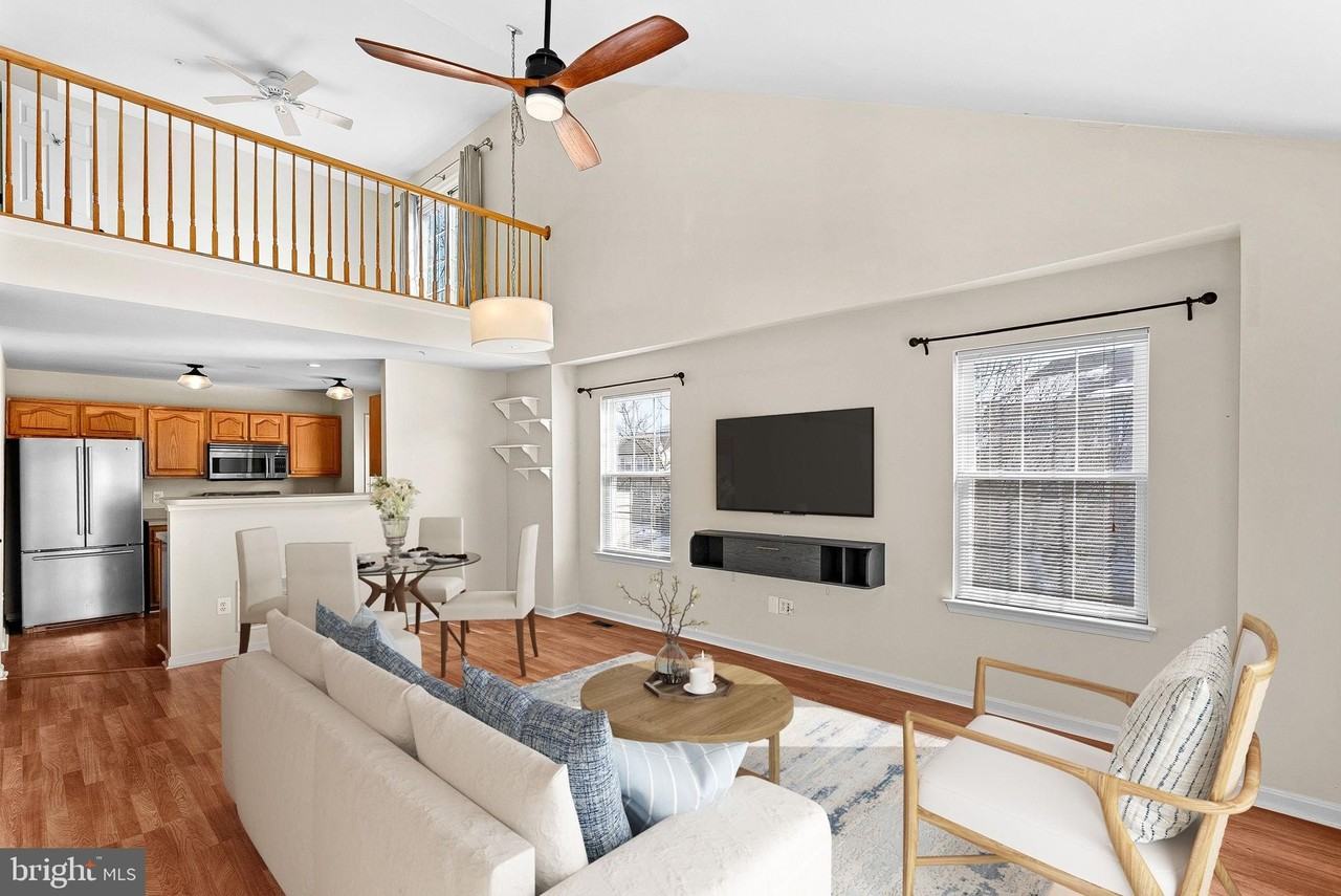 43374 Greyswallow Ter - Photo 6 of 44