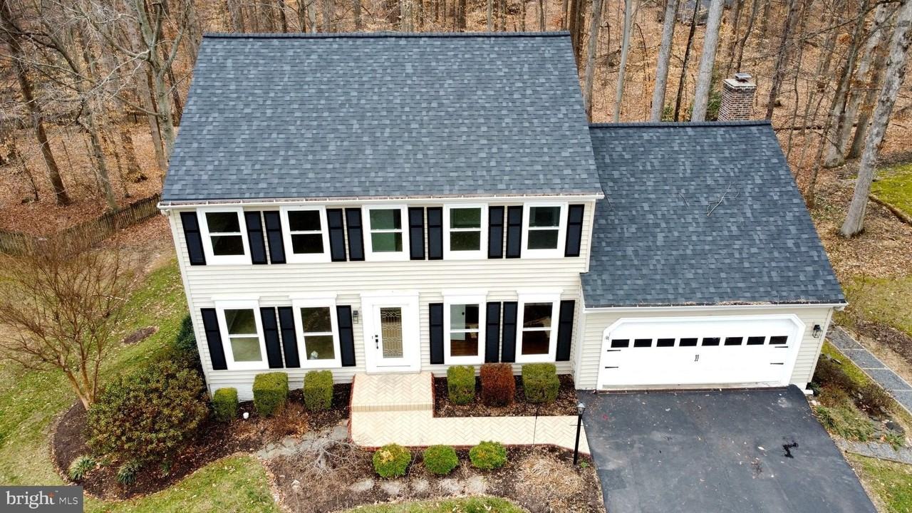 13016 Smoketown Rd - Photo 3 of 50