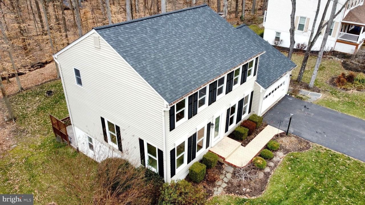 13016 Smoketown Rd - Photo 4 of 50