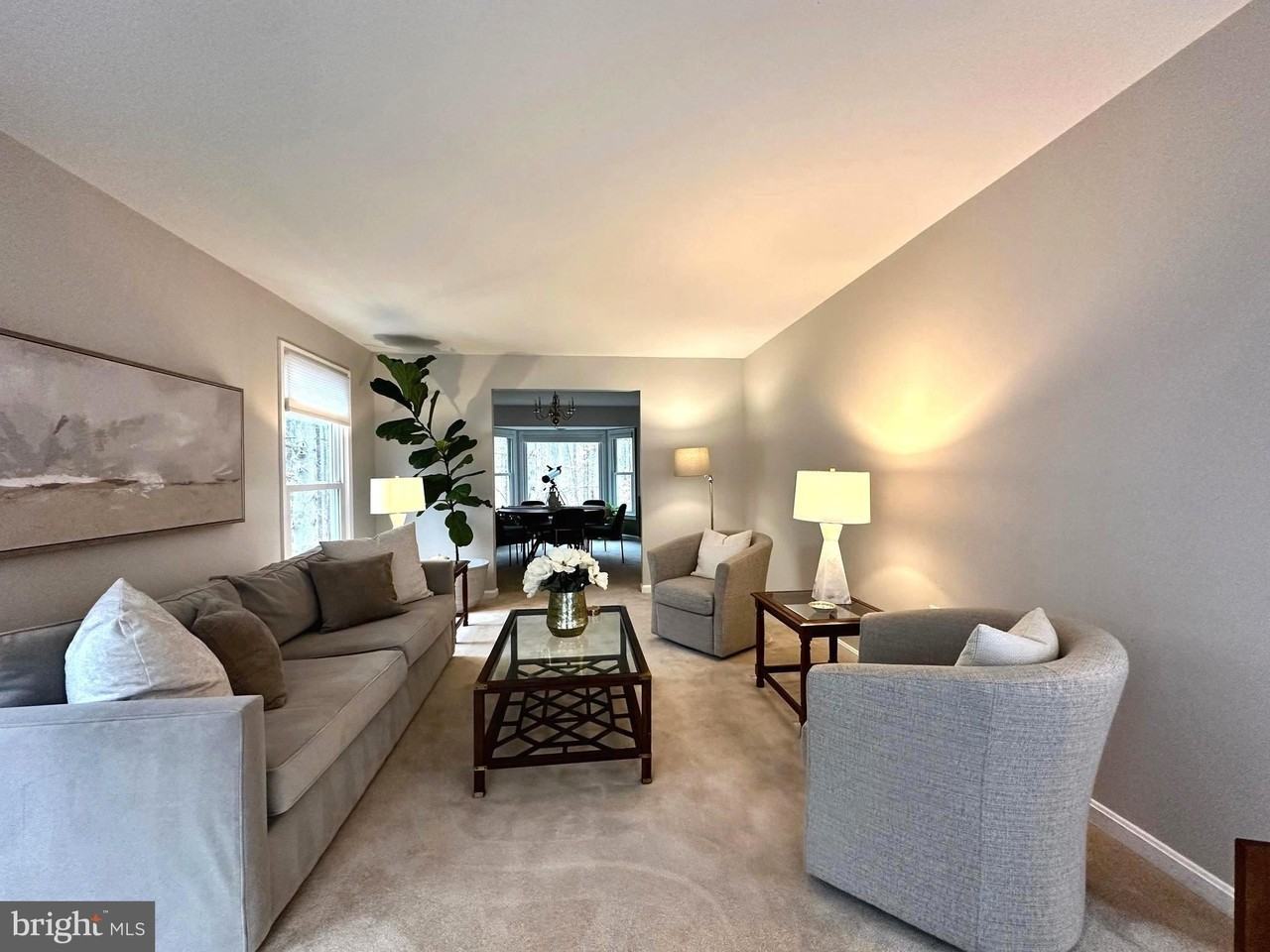 13016 Smoketown Rd - Photo 7 of 50