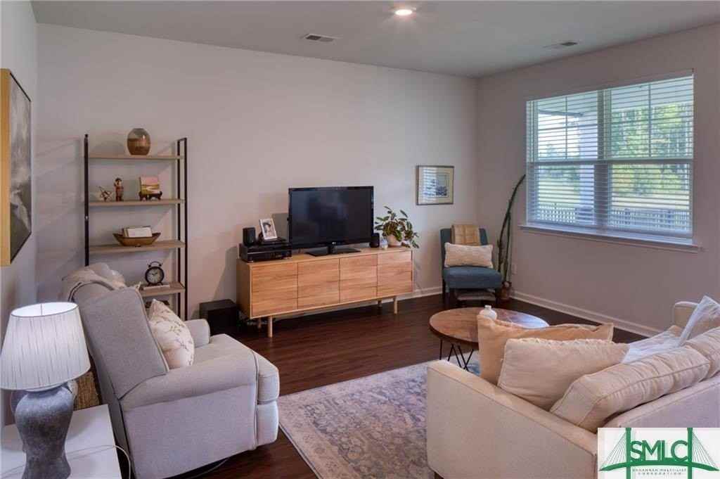 103 Natures Ct - Photo 3 of 11