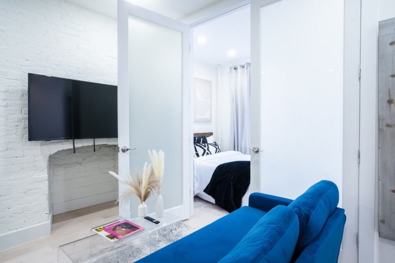 402 East 11th Street - Photo 2 of 37