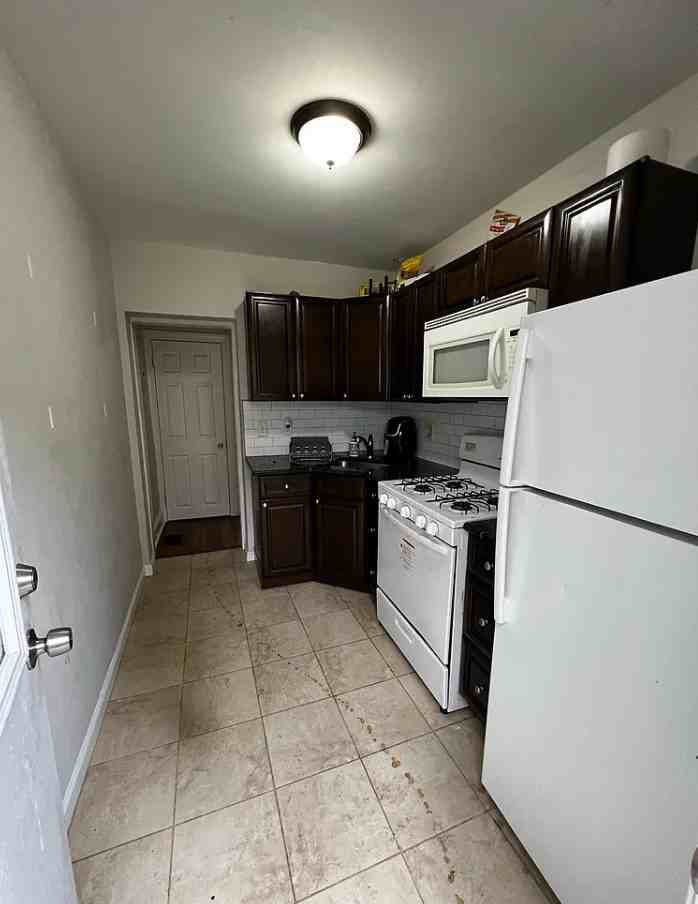 1931 Wilder St #1 - Photo 7 of 14