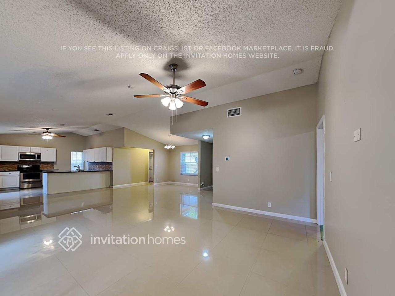 1410 Nw 47th Ave - Photo 4 of 18