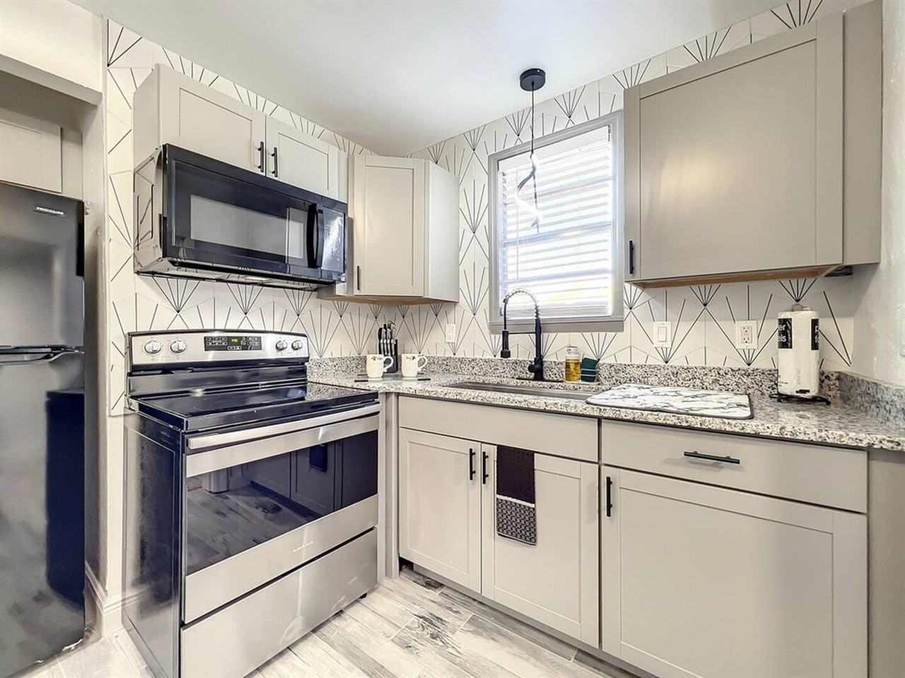 2317 Homeland St #1094239P - Photo 6 of 20