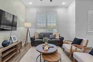 738 Douglas Ave - Photo 1 of 1