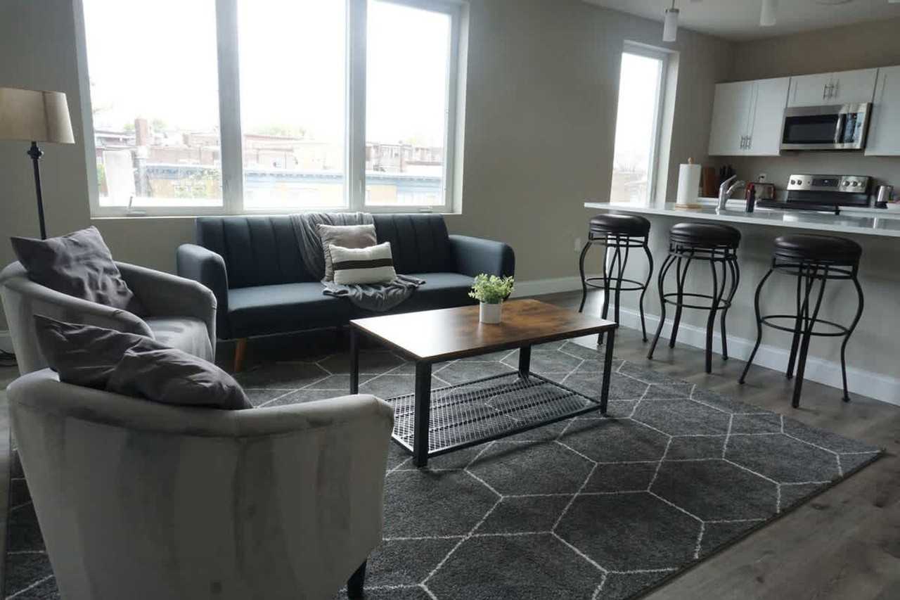 140 Pearl St #1470155P - Photo 3 of 15