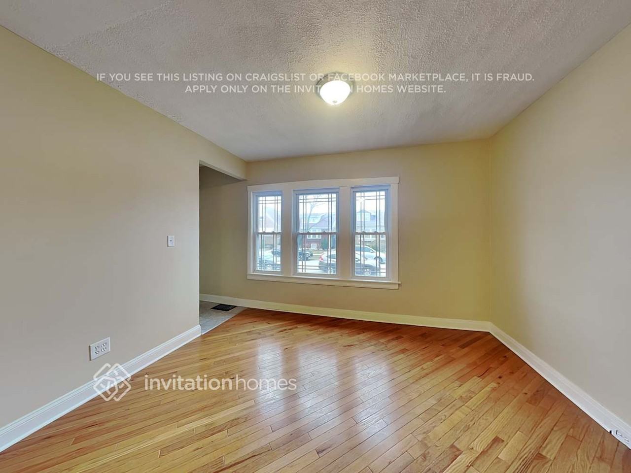 2728 Wesley Ave - Photo 7 of 20