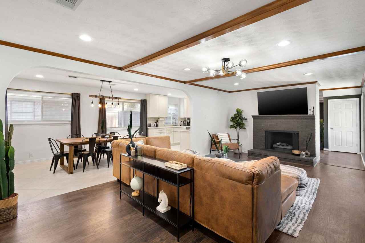 1308 Glen Cove Dr #1492740P - Photo 2 of 40