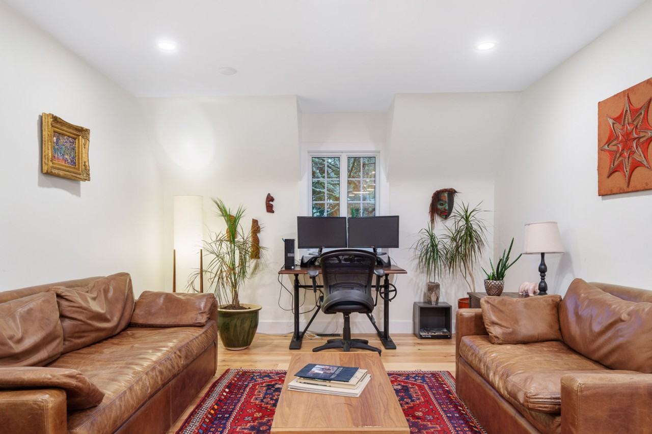 4444 Regency Pl #1494900P - Photo 5 of 50