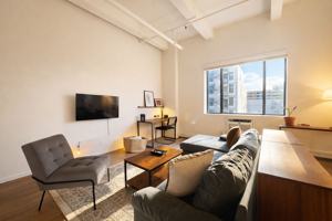 featured image of 823 N 2nd St
