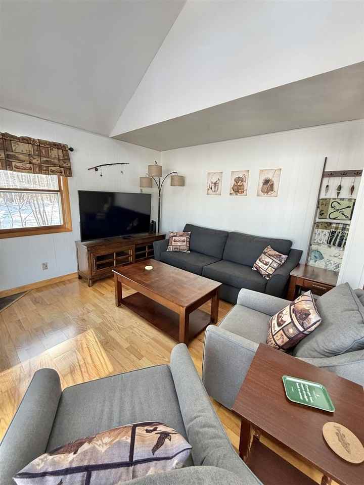 35 Babes Ln #1498592P - Photo 3 of 22