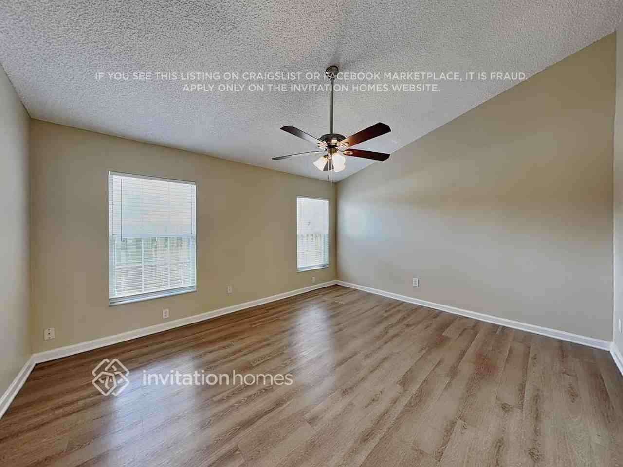 896 Garden Glen Loop