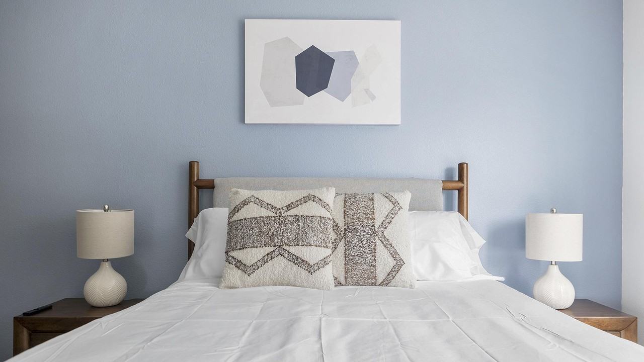 1010 Springdale Rd - Photo 7 of 48