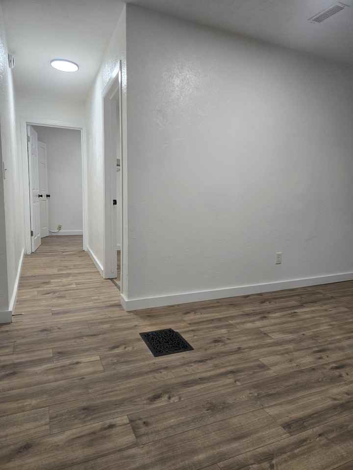 29 Douglas Ave #C - Photo 6 of 16