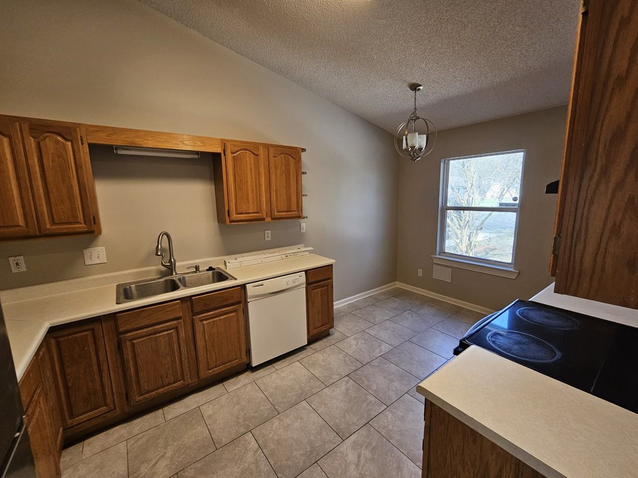 189 E Lakemont DrUnit A #A - Photo 3 of 14