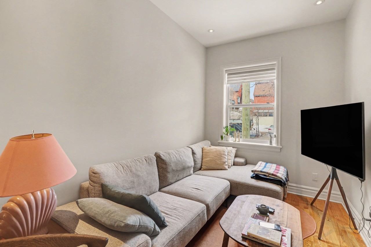 34 Lewis Street - Photo 5 of 26