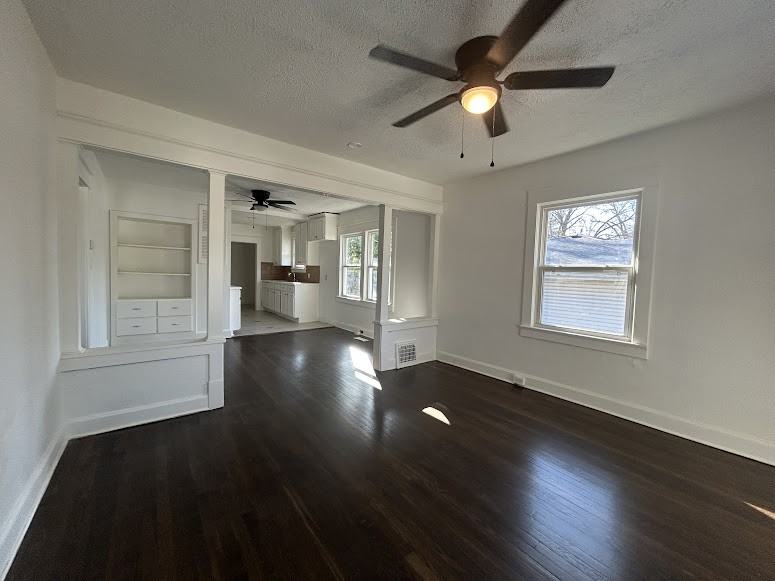 203 South Hardy Avenue - Photo 3 of 18