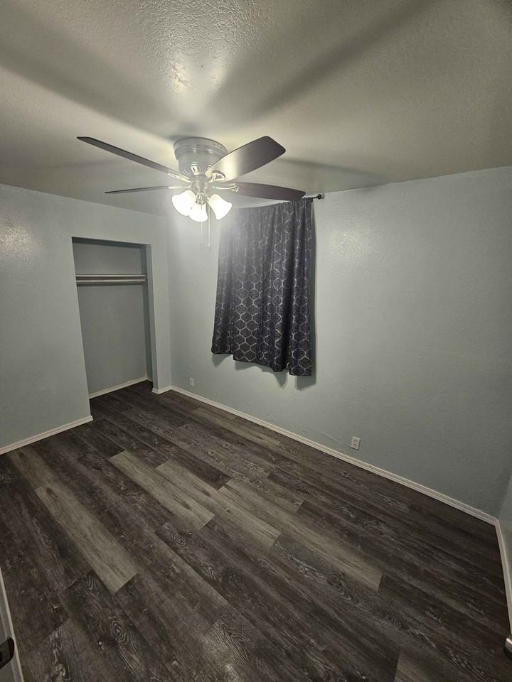 1302 S Highway 30 #1 - Photo 4 of 6