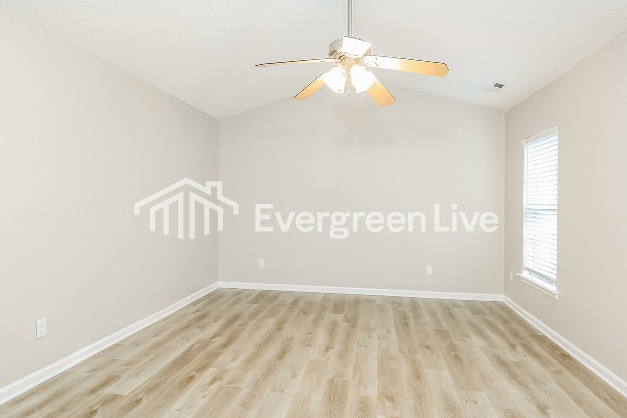 14801 Ashlight Dr - Photo 7 of 15