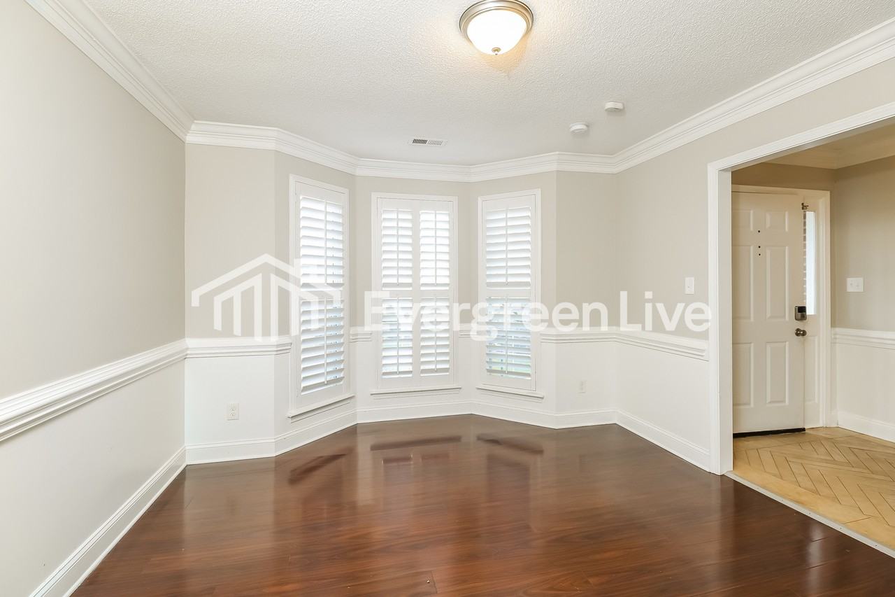 14801 Ashlight Dr - Photo 6 of 15