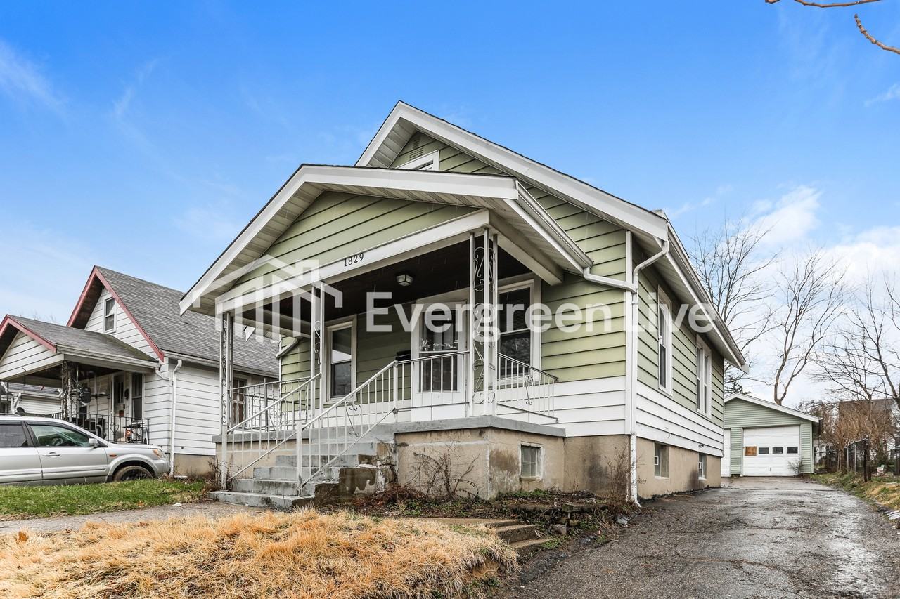 1829 Sterling Ave - Photo 2 of 15