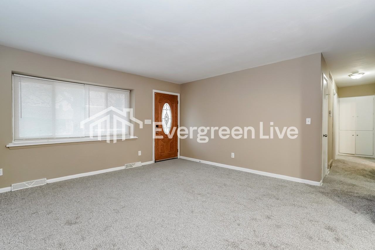 1870 Riverdale Rd - Photo 3 of 15