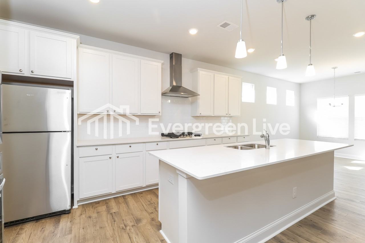 1024 Rosefield Ct - Photo 5 of 15