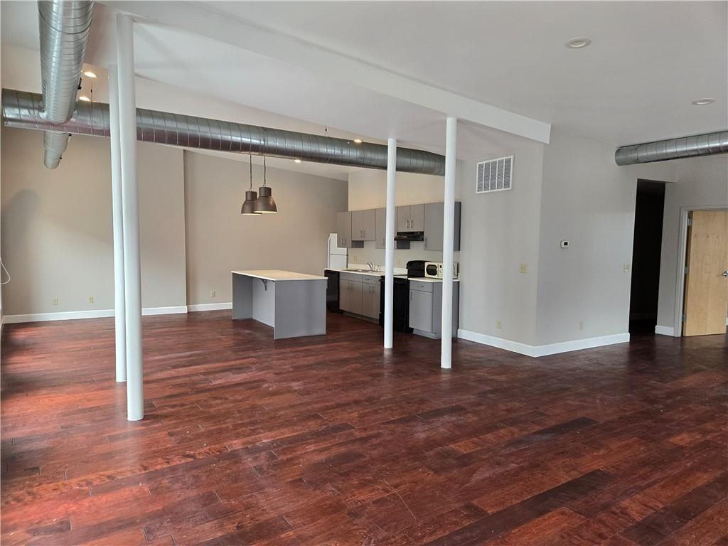 320 East Ave ##200 - Photo 6 of 24