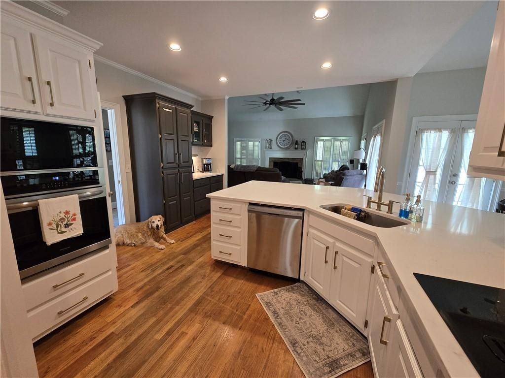 9373 Kingston Crossing Cir - Photo 3 of 24