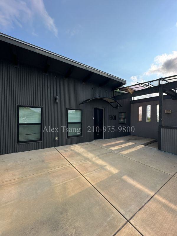 811 Montana St - Photo 4 of 19