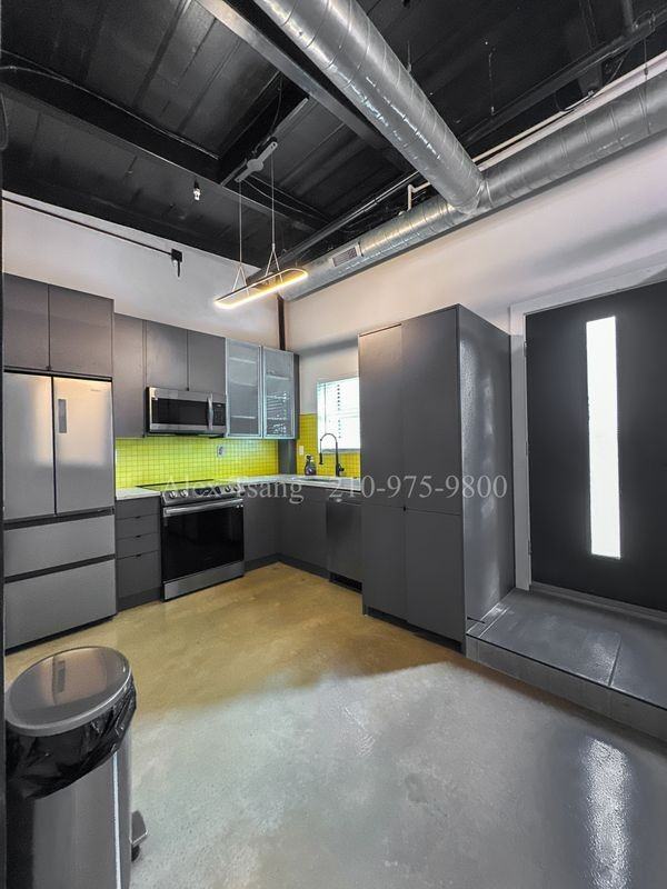 811 Montana St - Photo 5 of 19