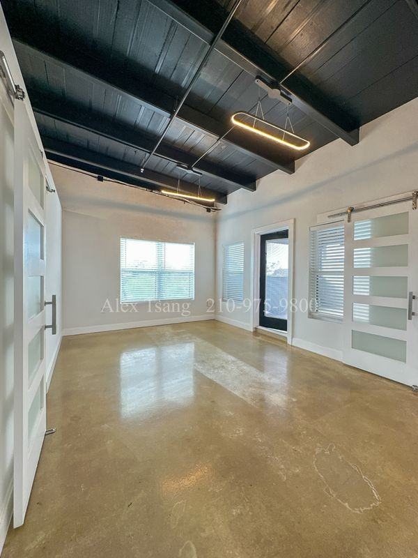 811 Montana St - Photo 7 of 19