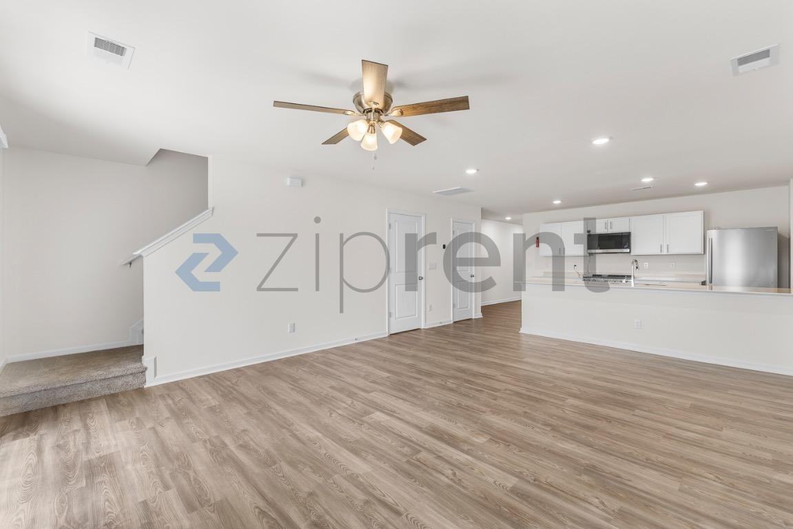 1926 Tranquility Cir #D - Photo 5 of 31