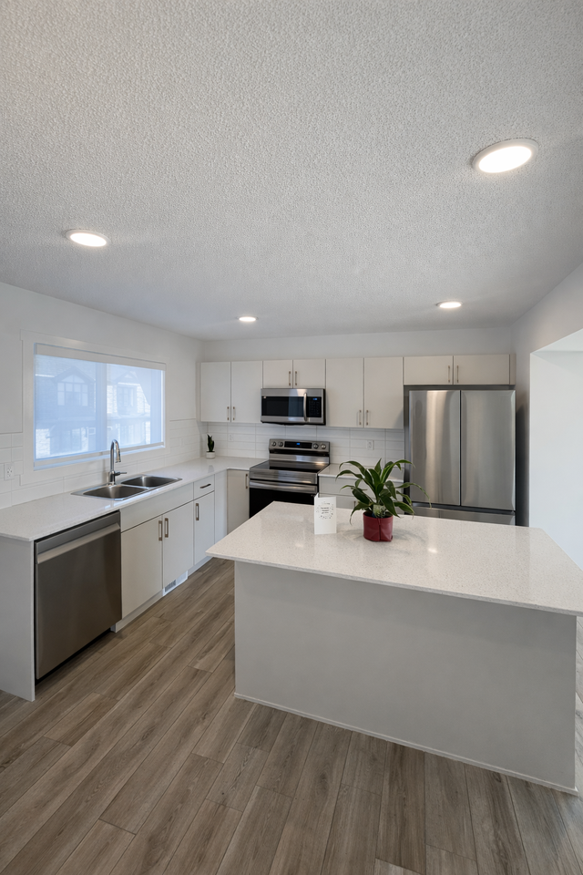 1025 Secord Promenade 52 - Photo 3 of 15