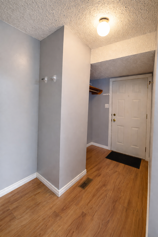 1951 73 St NW – Edmonton, AB - Photo 5 of 16