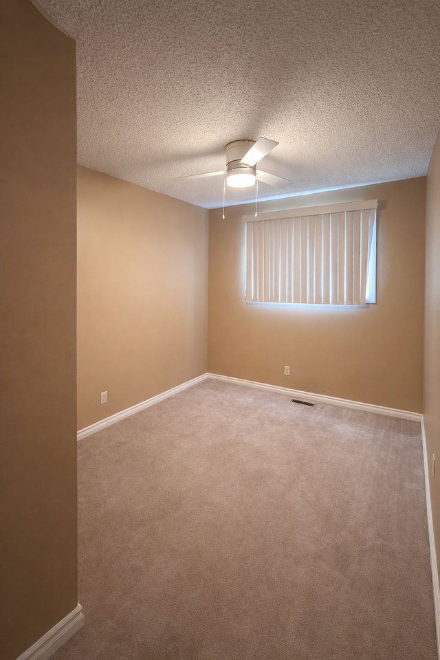 1951 73 St NW – Edmonton, AB - Photo 7 of 16