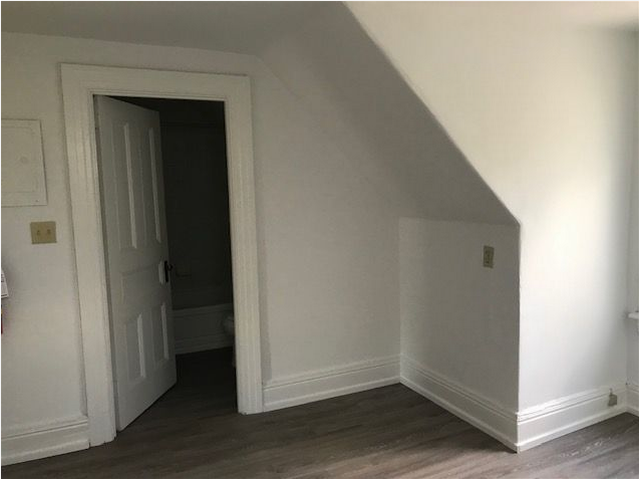 302 FRONTENAC ST - Photo 2 of 8