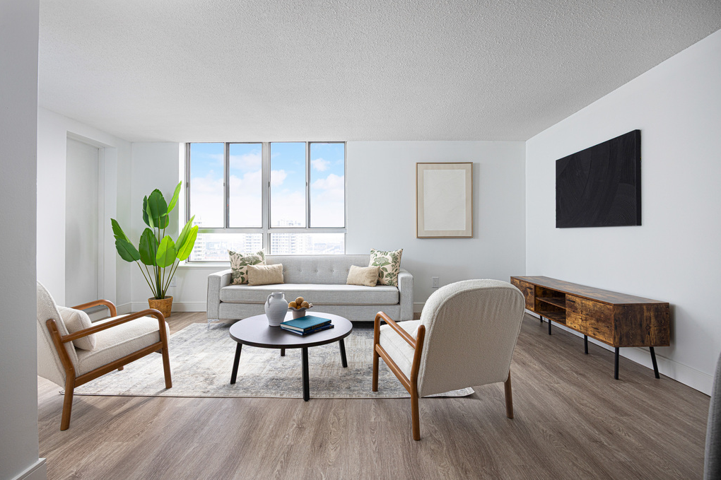 95 Charolais Boulevard - Photo 5 of 19