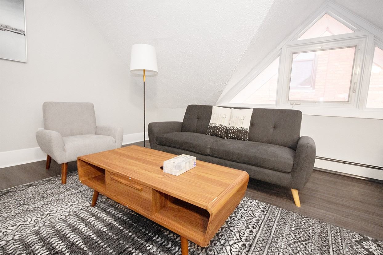 826 Wolseley Avenue - Photo 2 of 28