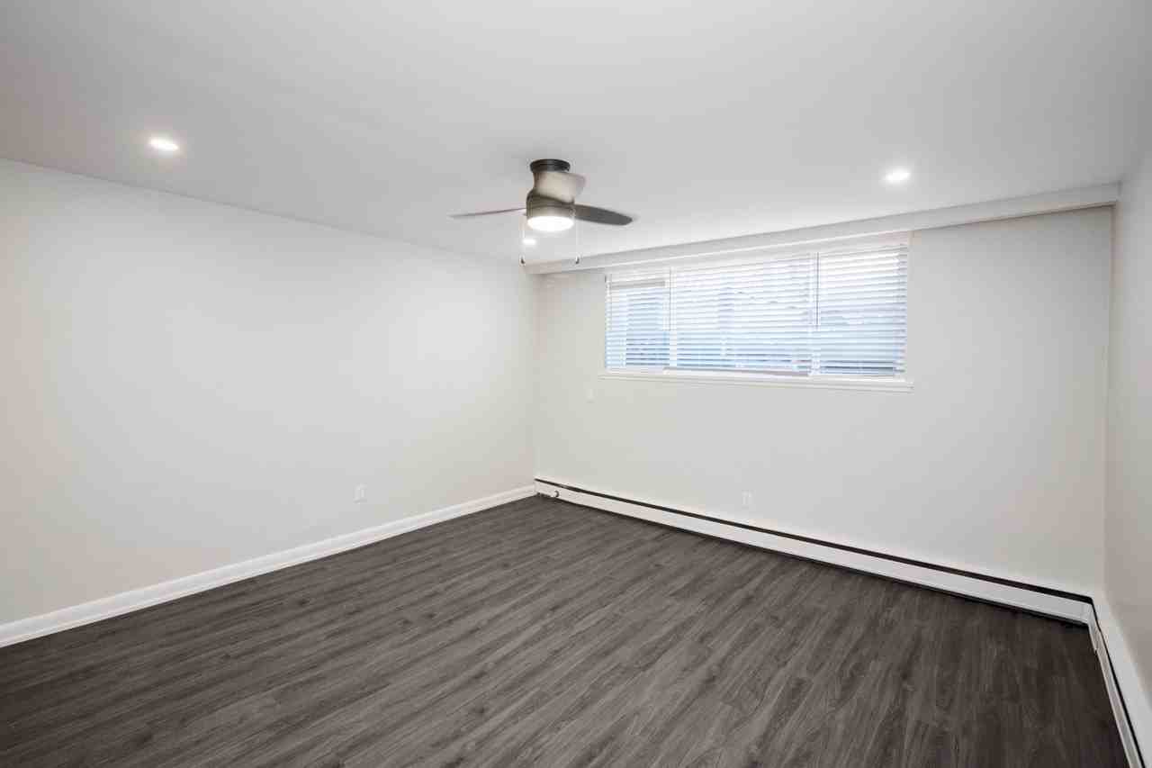 585 Corydon Avenue - Photo 6 of 14