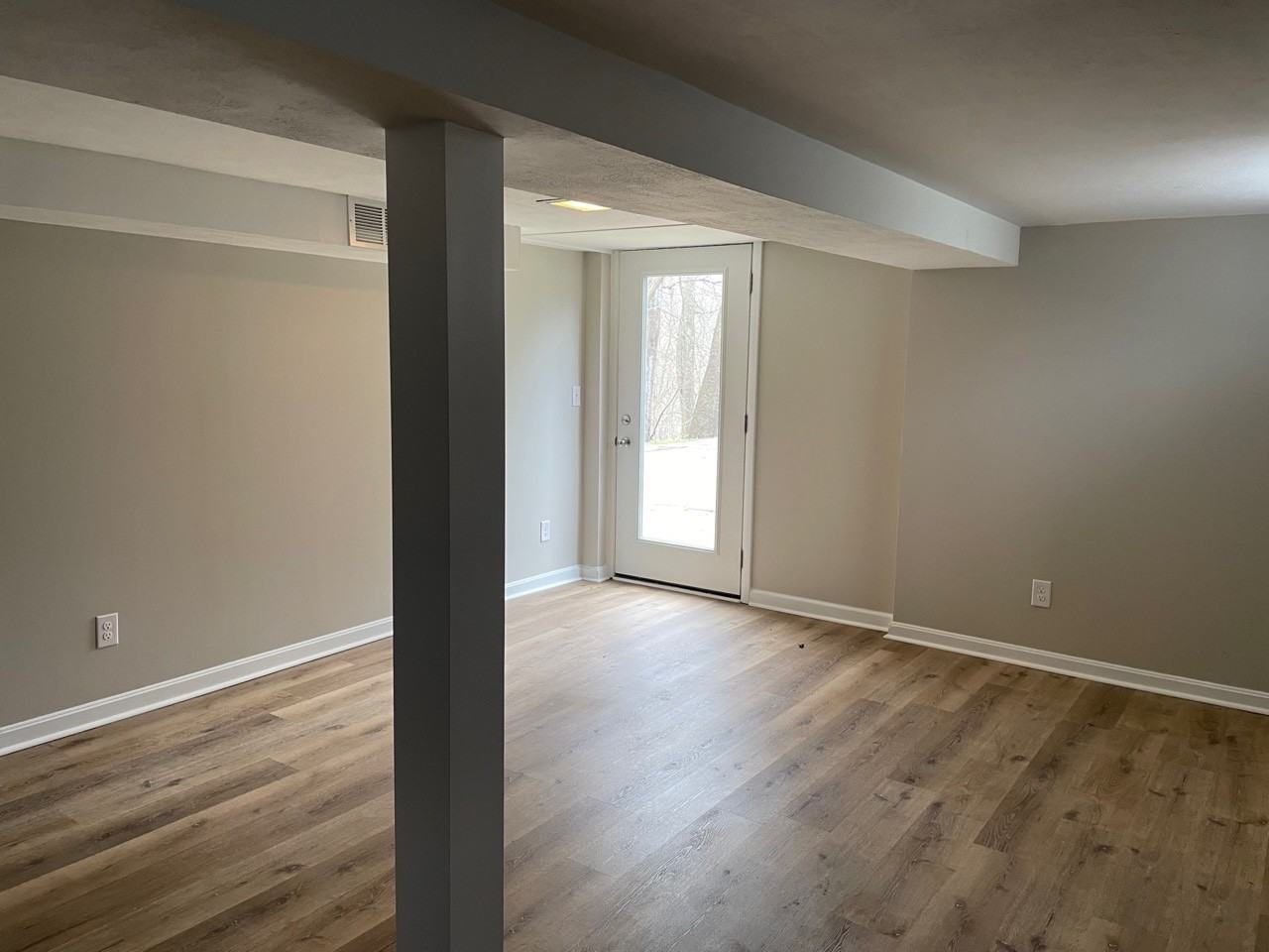 1066 Northview Dr - Photo 2 of 50