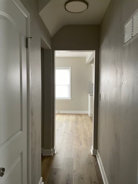 1066 Northview Dr - Photo 3 of 50