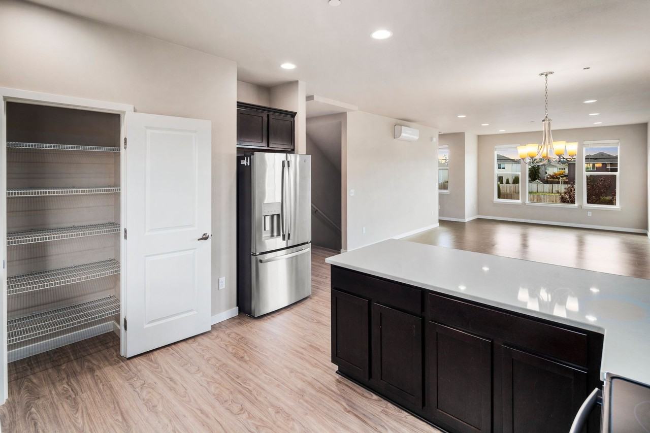 Rainier View Court Townhomes - Photo 6 of 50